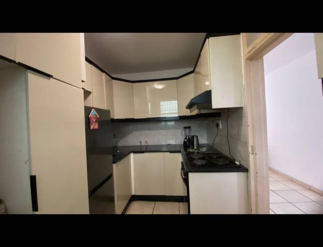 1.5 BEDROOM FLAT FOR SALE IN GLENWOOD